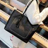 CL732 - Tassel Shoulder Bag