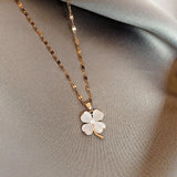 N2477 - Flower Pendant Necklace