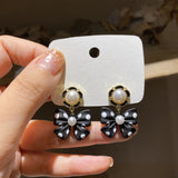 E1502 - Black Bowknot Earrings